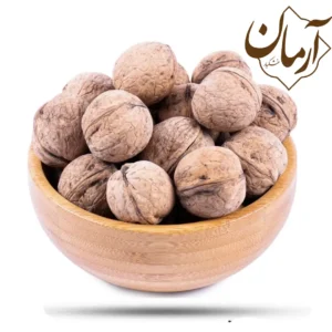 گردو ایرانی با پوست فوق لوکس